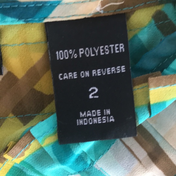 ❣️❣️❣️Sleeveless Ruffle Front Top - Picture 8 of 9